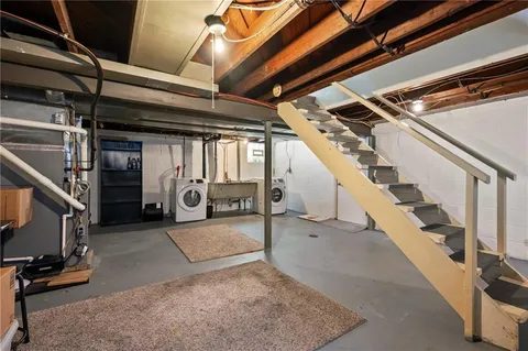 $229,900 | 927 Edward Drive, Pittsburgh, PA 15227