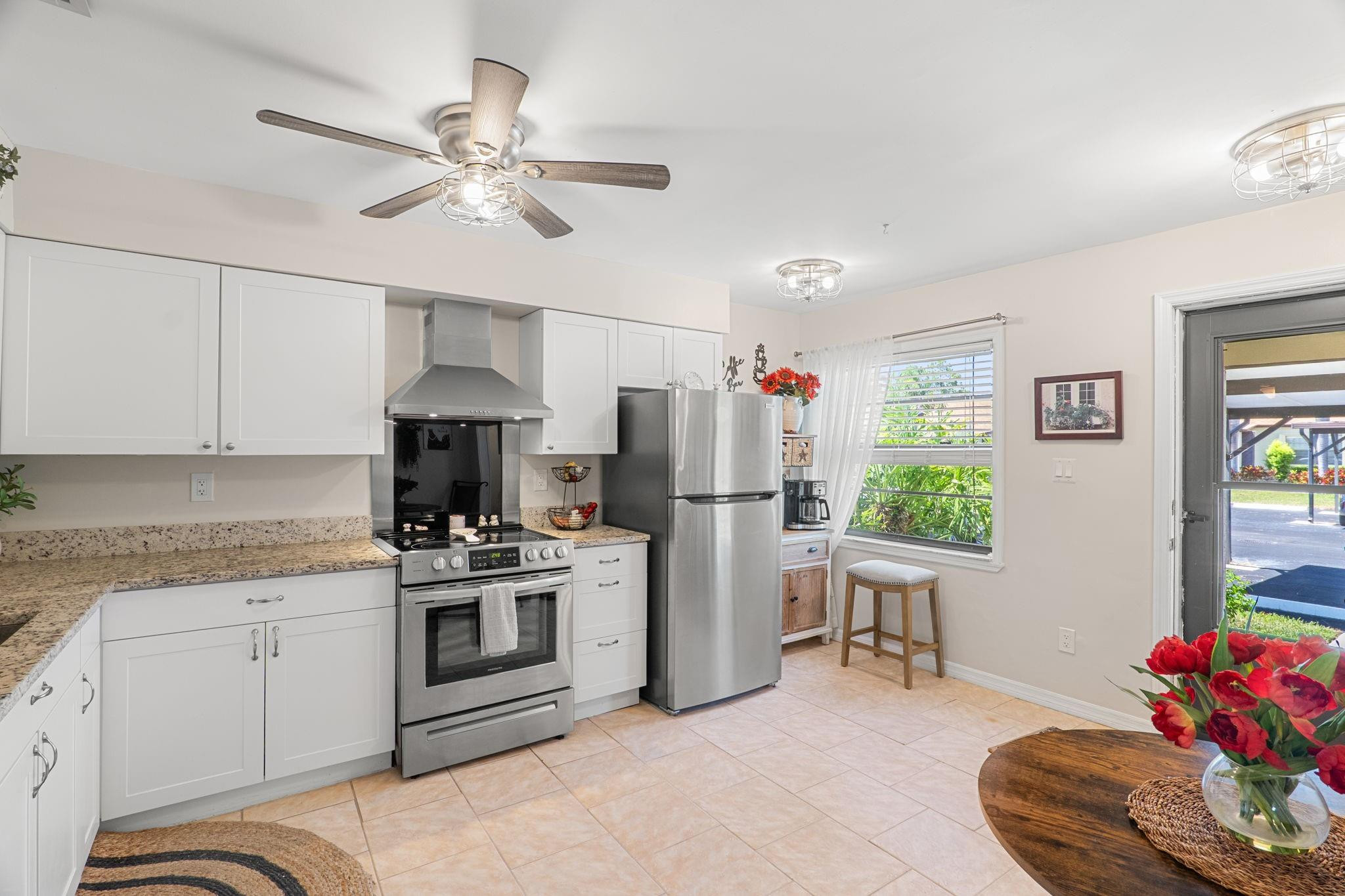 6034 Indrio Road, Unit Q2 Fort Pierce, FL 34951 - Photo 15 of 22 Photo 15