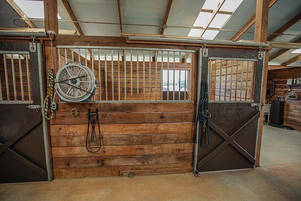 1437 Dickerson Road Goodview, VA 24095 - Photo 4 of 39 3.jpg