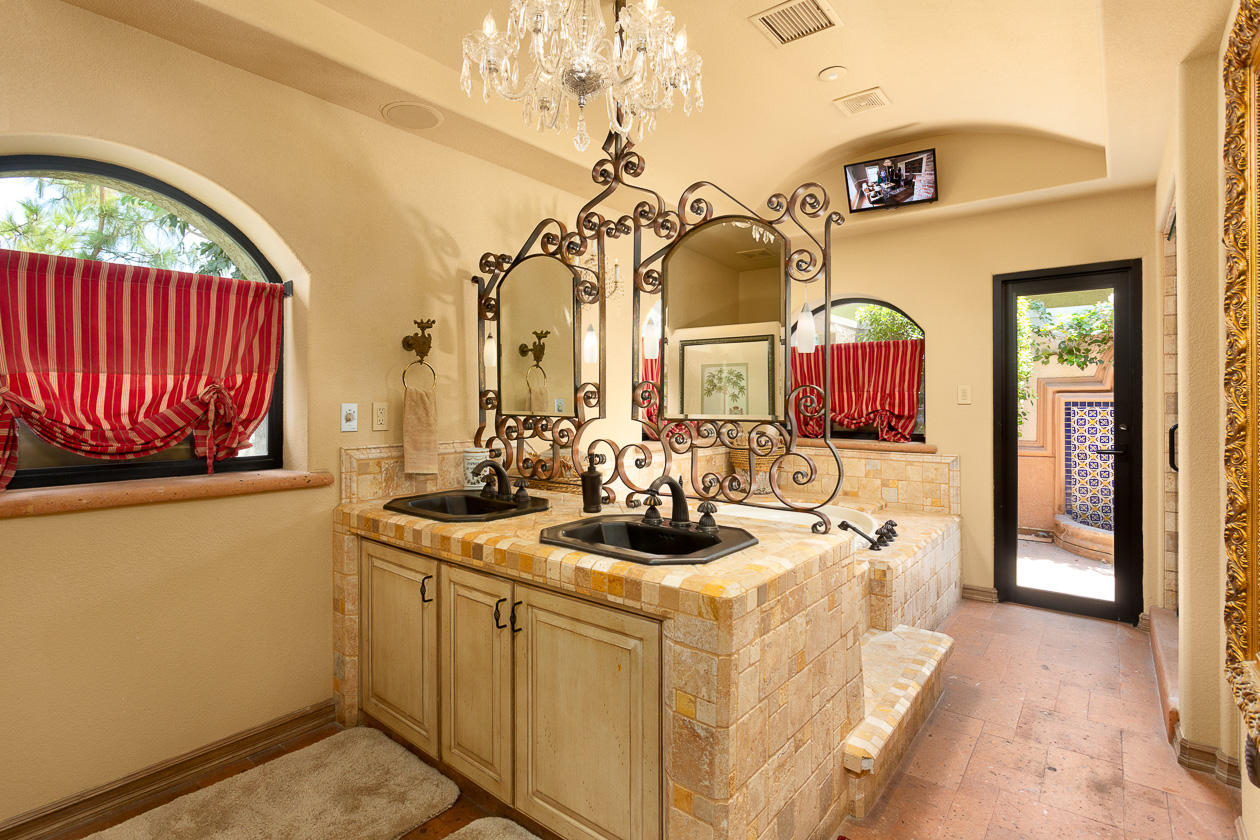 43 Colgate Drive Rancho Mirage, CA 92270 - Photo 30 of 36 43_colgate_8-21-20-1786-Edit