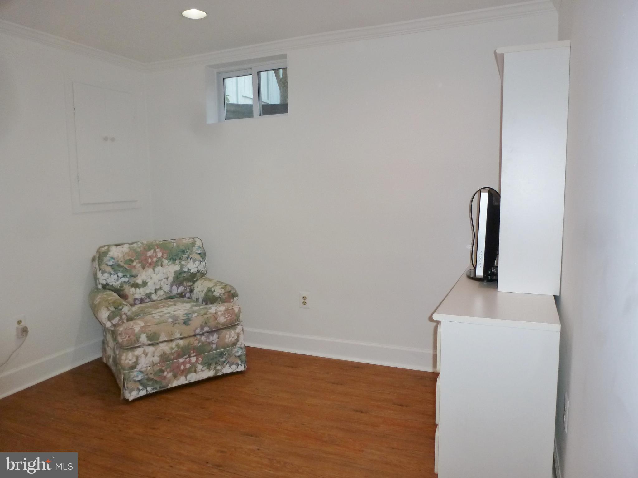 125 Environs Road Sterling, VA 20165 - Photo 23 of 26 Den/Study