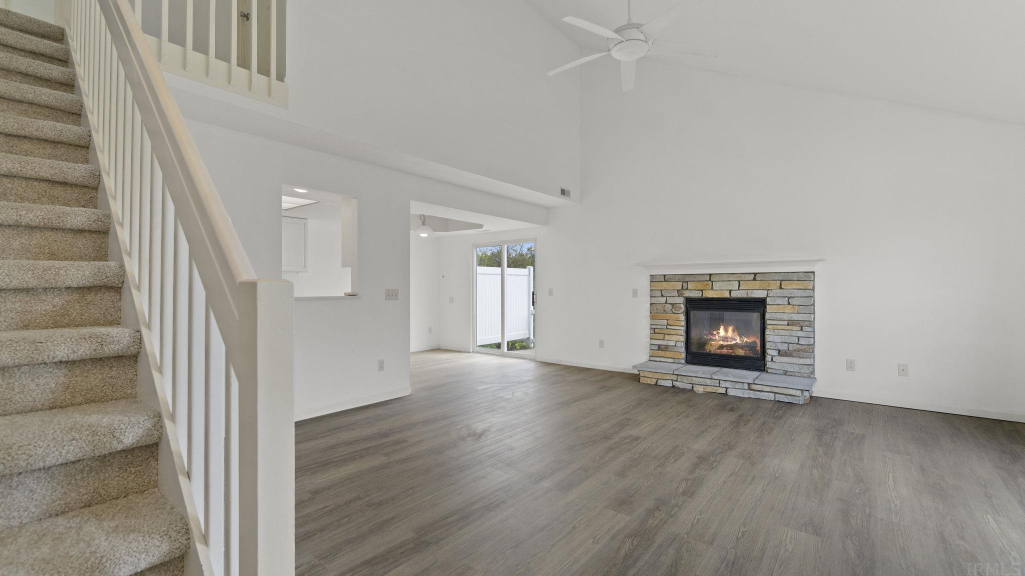 10107 Oak Trail Road Fort Wayne, IN 46825 - Photo 3 of 36