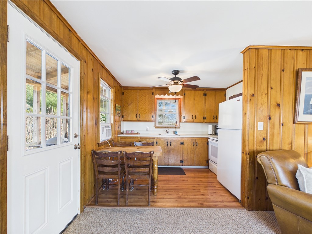 268 Foddering Farm Road Narragansett, RI 02882 - Photo 13 of 34