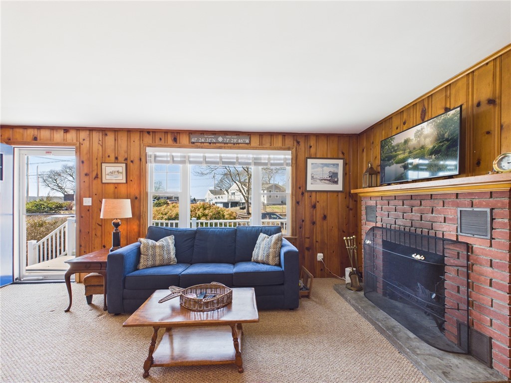 268 Foddering Farm Road Narragansett, RI 02882 - Photo 7 of 34