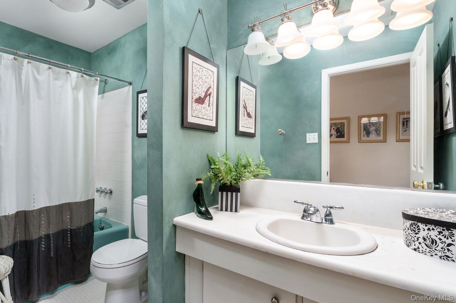 48 Farm Road St. James, NY 11780 - Photo 19 of 35