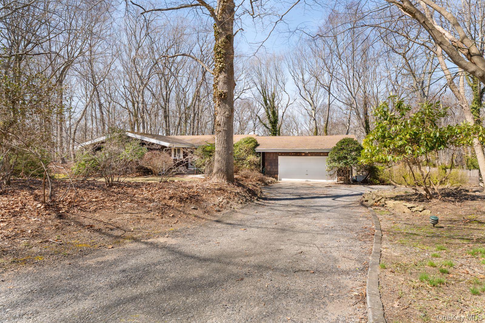 48 Farm Road Head of the Harbor, NY 11780 - Photo 26 of 35