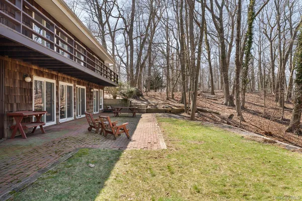 $949,000 | 48 Farm Road, St. James, NY 11780