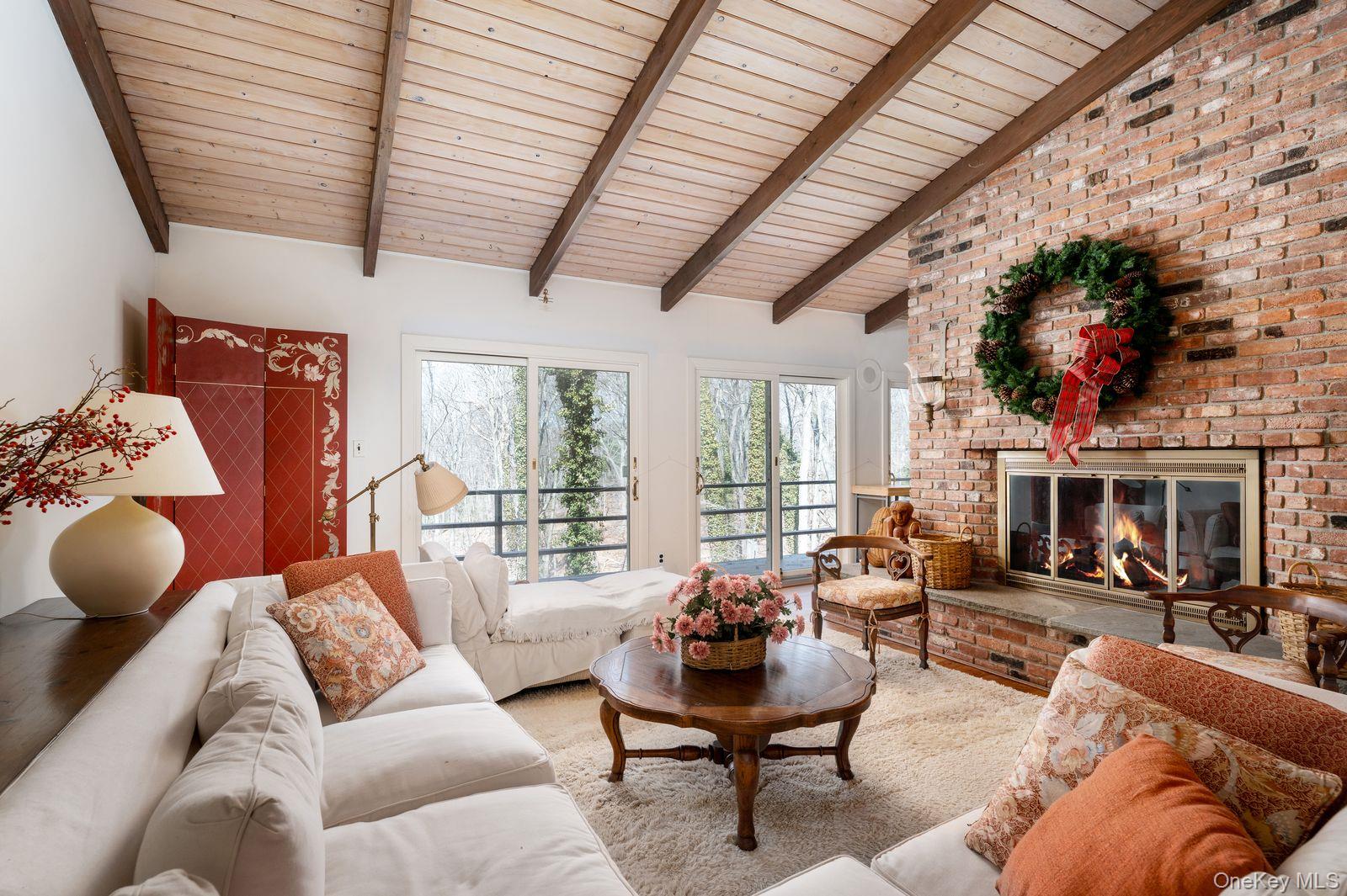 48 Farm Road St. James, NY 11780 - Photo 4 of 35