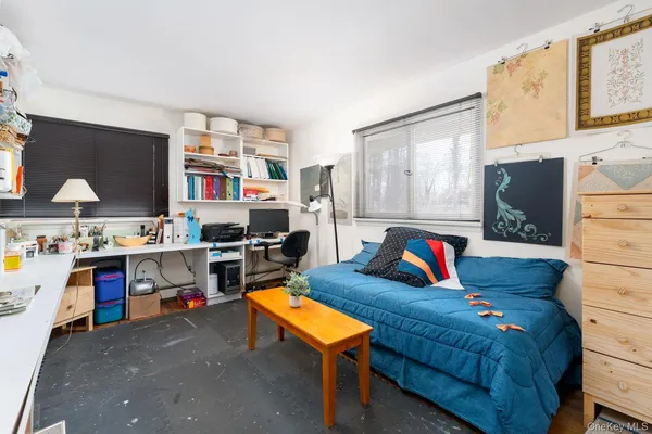 $949,000 | 48 Farm Road, St. James, NY 11780