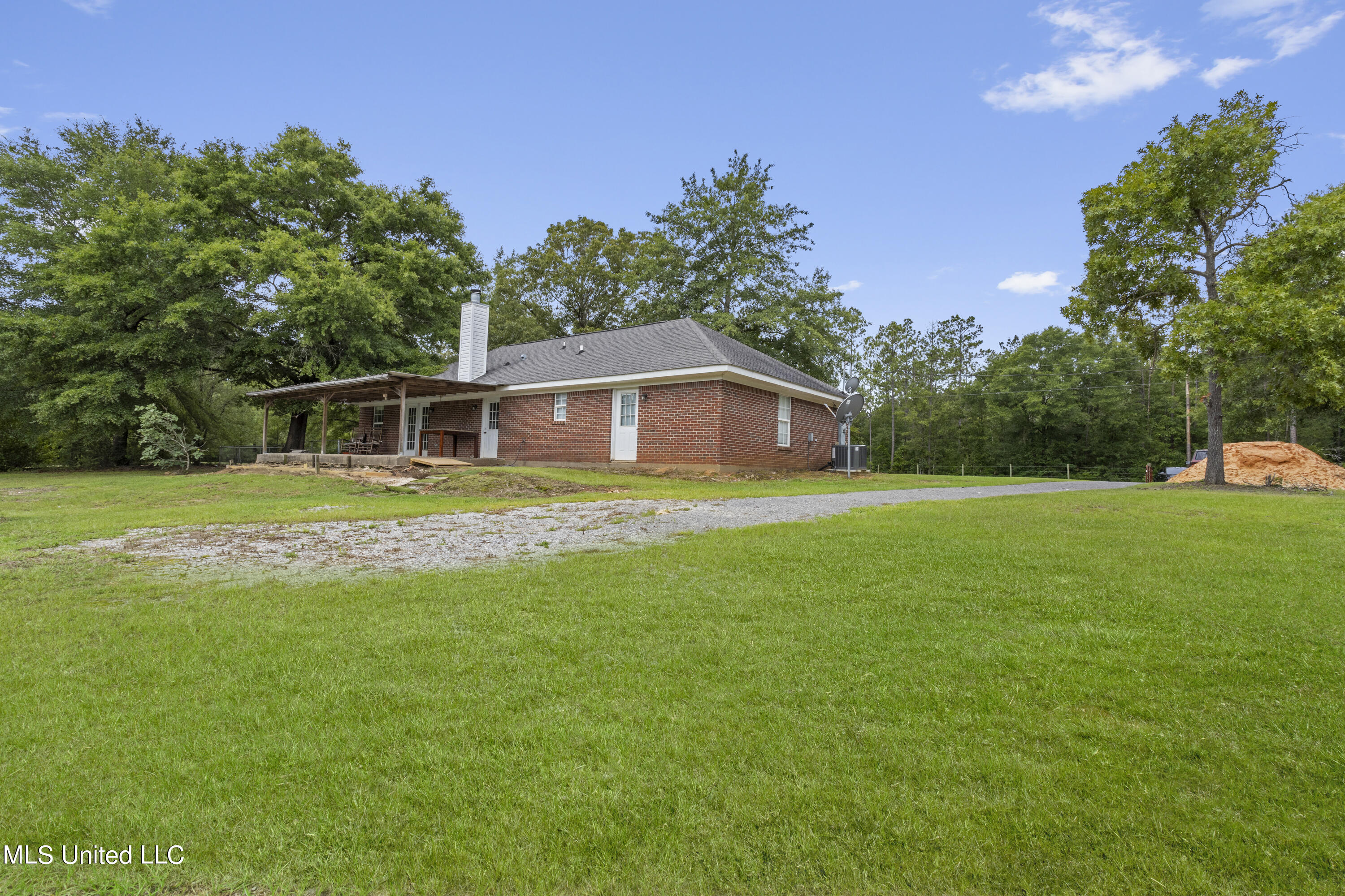 1132 C F Ward Road Lucedale, MS 39452 - Photo 23 of 34 023