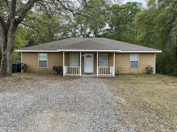$1,600 | 22226 Red Bluff Road, Moss Point, MS 39562