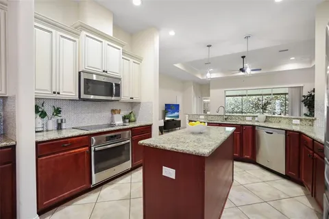 $535,000 | 27211 Hawks Nest Circle, Wesley Chapel, FL 33544