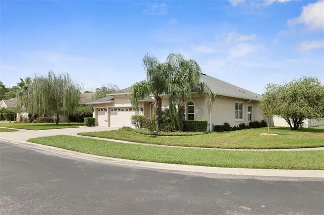 $535,000 | 27211 Hawks Nest Circle, Wesley Chapel, FL 33544