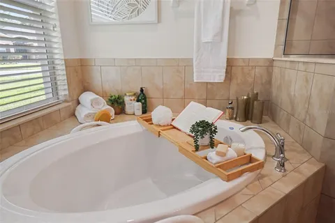 $535,000 | 27211 Hawks Nest Circle, Wesley Chapel, FL 33544