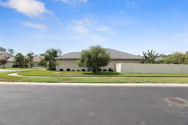 $535,000 | 27211 Hawks Nest Circle, Wesley Chapel, FL 33544