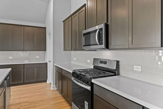 $387,990 | 4509 Brentfield Drive, Crowley, TX 76036