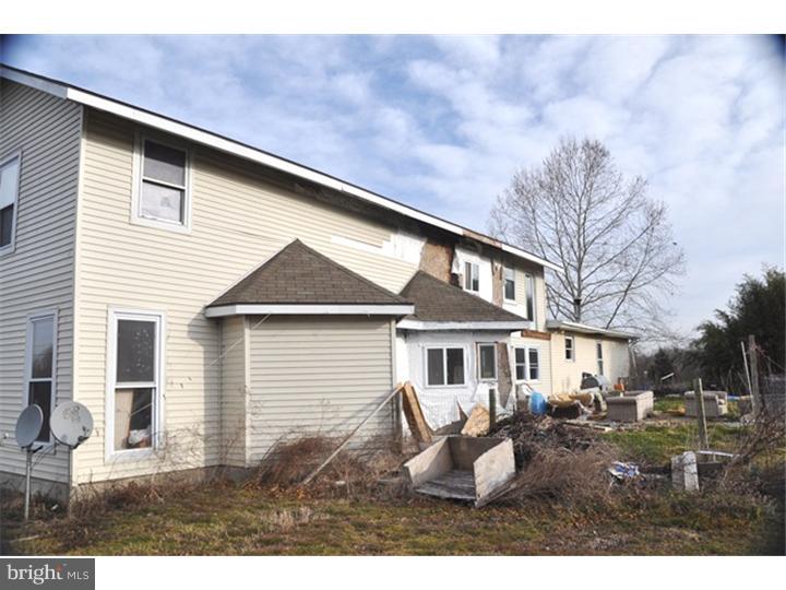 67 North Stumpy Road Carneys Point, NJ 08069 - Photo 4 of 7 Exterior Back