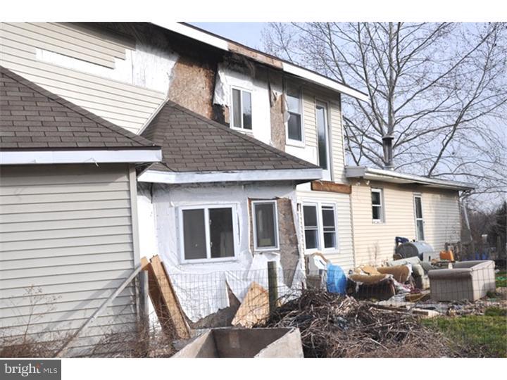 67 North Stumpy Road Carneys Point, NJ 08069 - Photo 5 of 7 Exterior Back