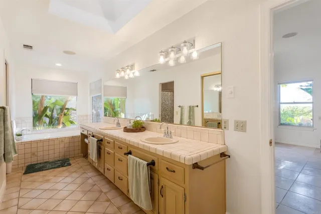 $1,340,000 | 351 Sheila Lane, Fallbrook, CA 92028