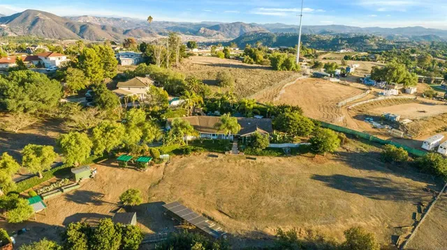 $1,340,000 | 351 Sheila Lane, Fallbrook, CA 92028