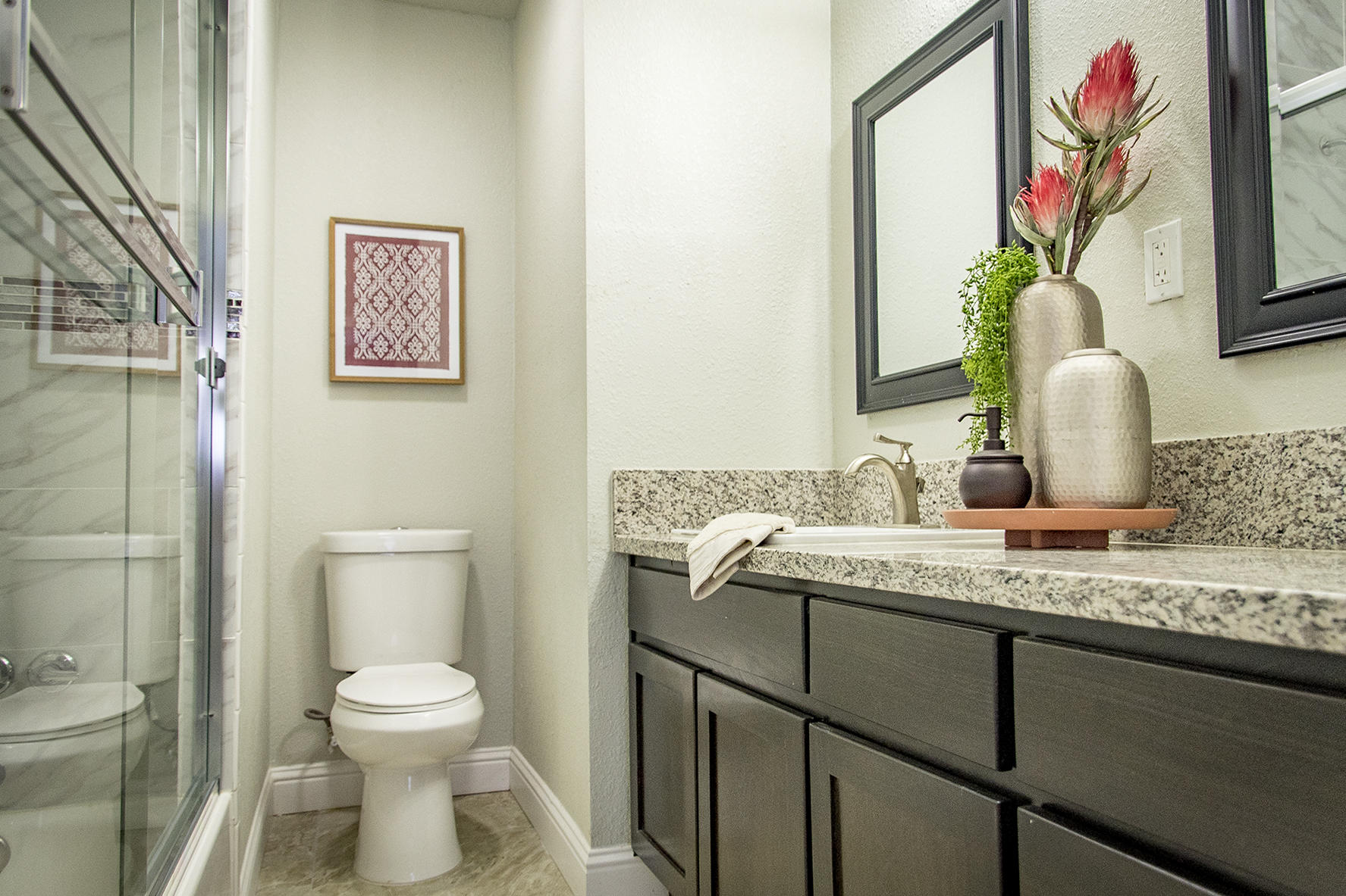 439 South F Street Exeter, CA 93221 - Photo 13 of 24 113