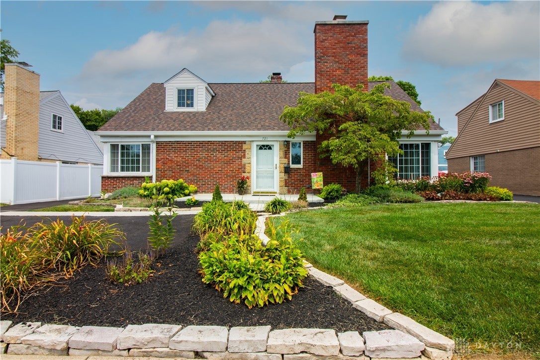 721 East Stroop Road Kettering, OH 45429 - Photo 1 of 17 Gallery Image 1