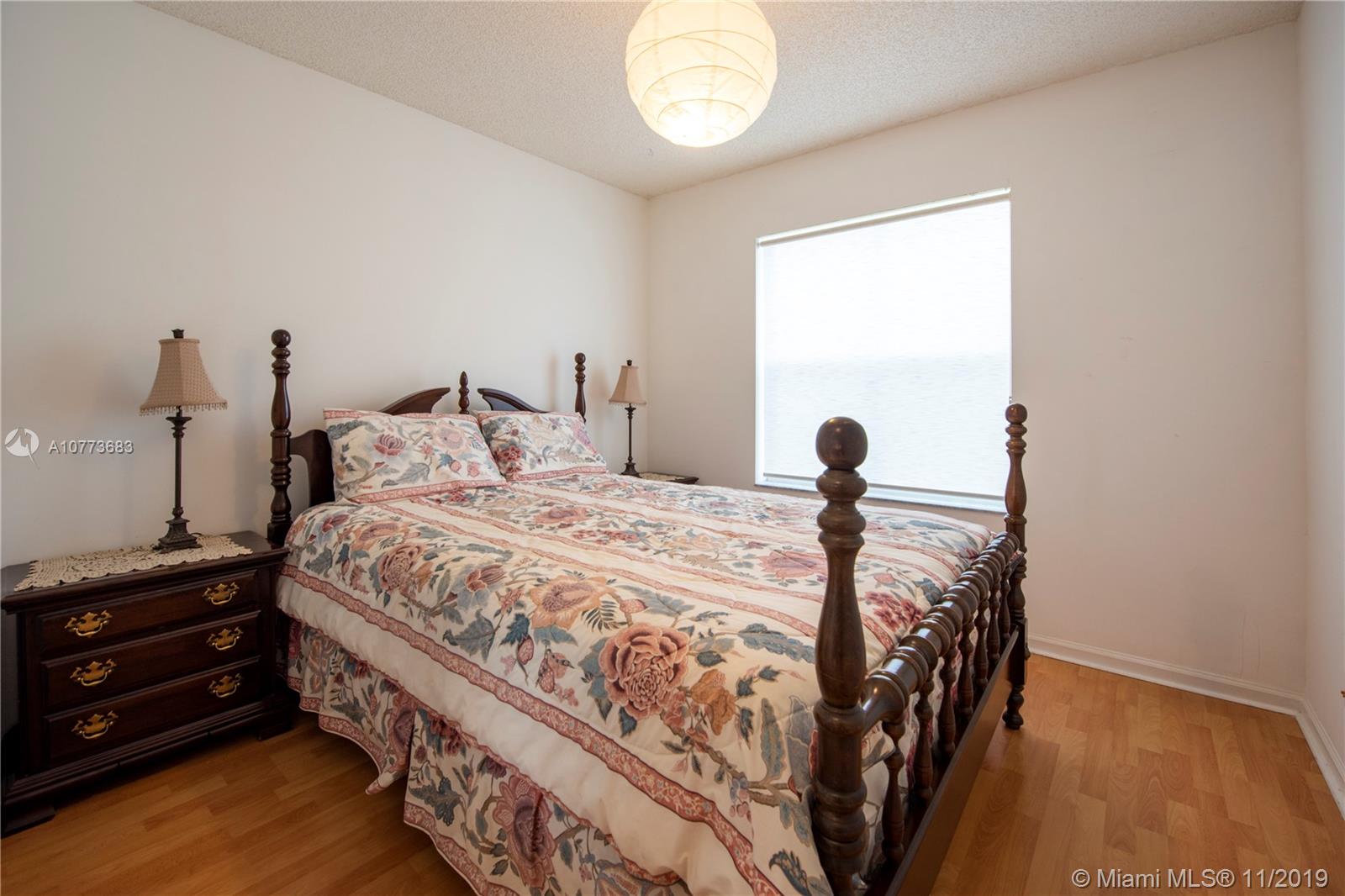 965 Falling Water Road Weston, FL 33326 - Photo 22 of 39