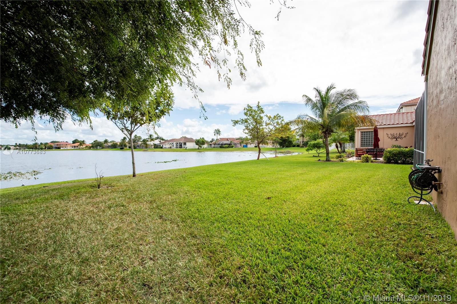 965 Falling Water Road Weston, FL 33326 - Photo 31 of 39