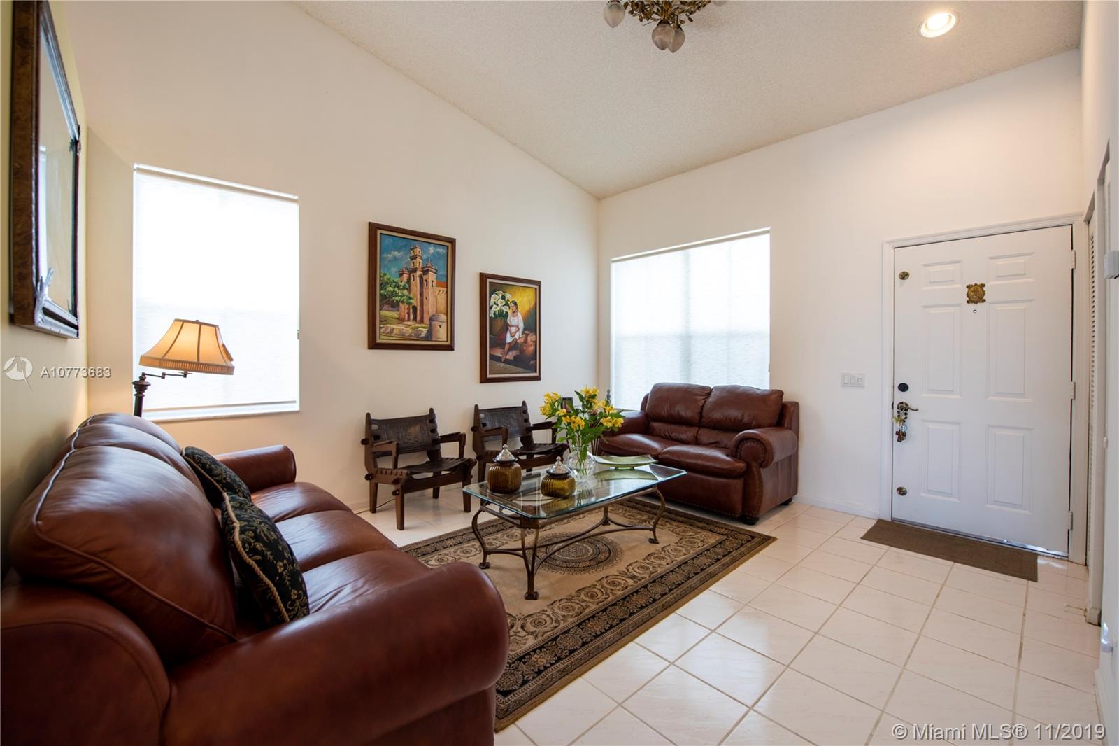 965 Falling Water Road Weston, FL 33326 - Photo 6 of 39