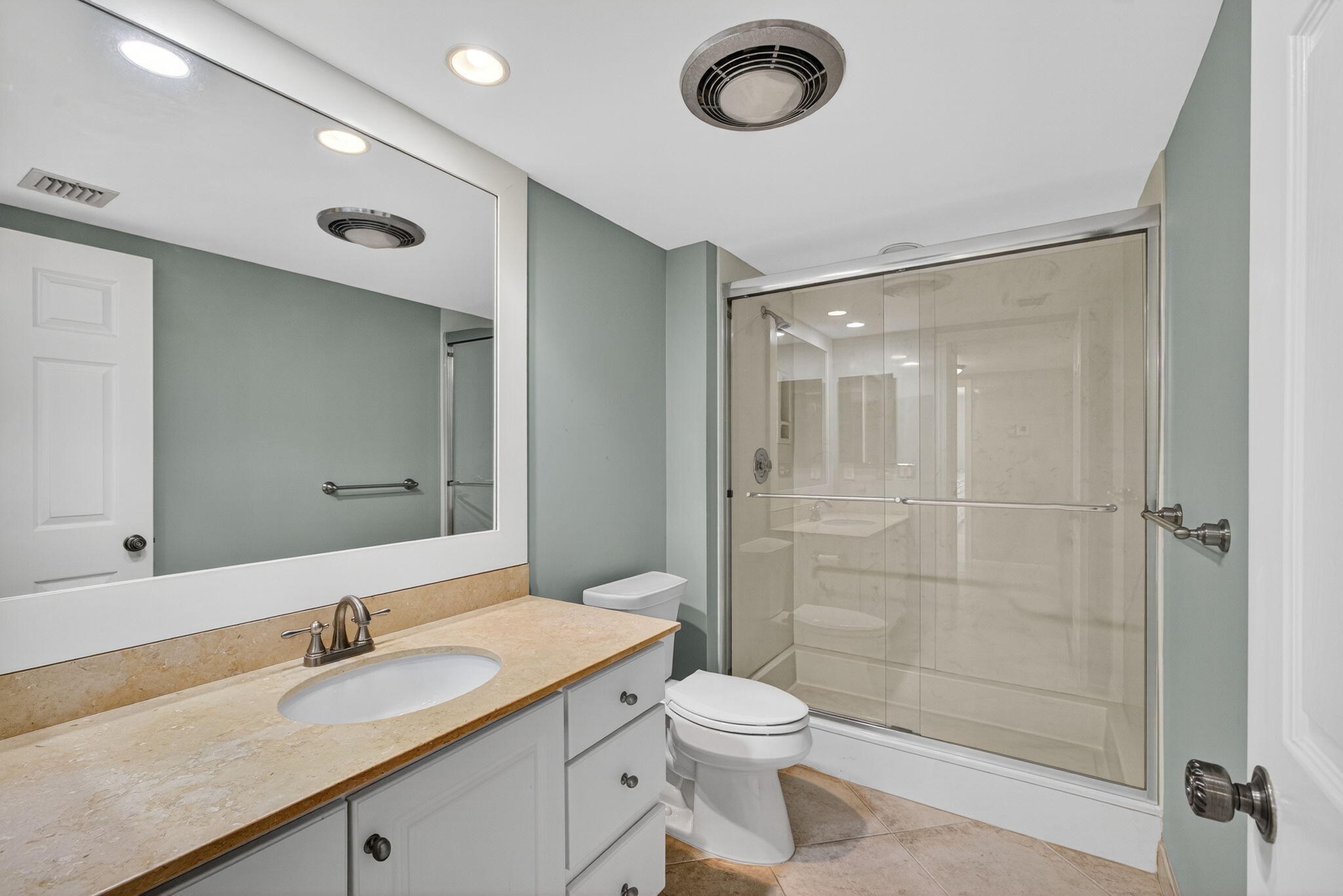 16885 Waterbend Drive, Unit 175 Jupiter, FL 33477 - Photo 29 of 43 29-web-or-mls-061_5D1A5678