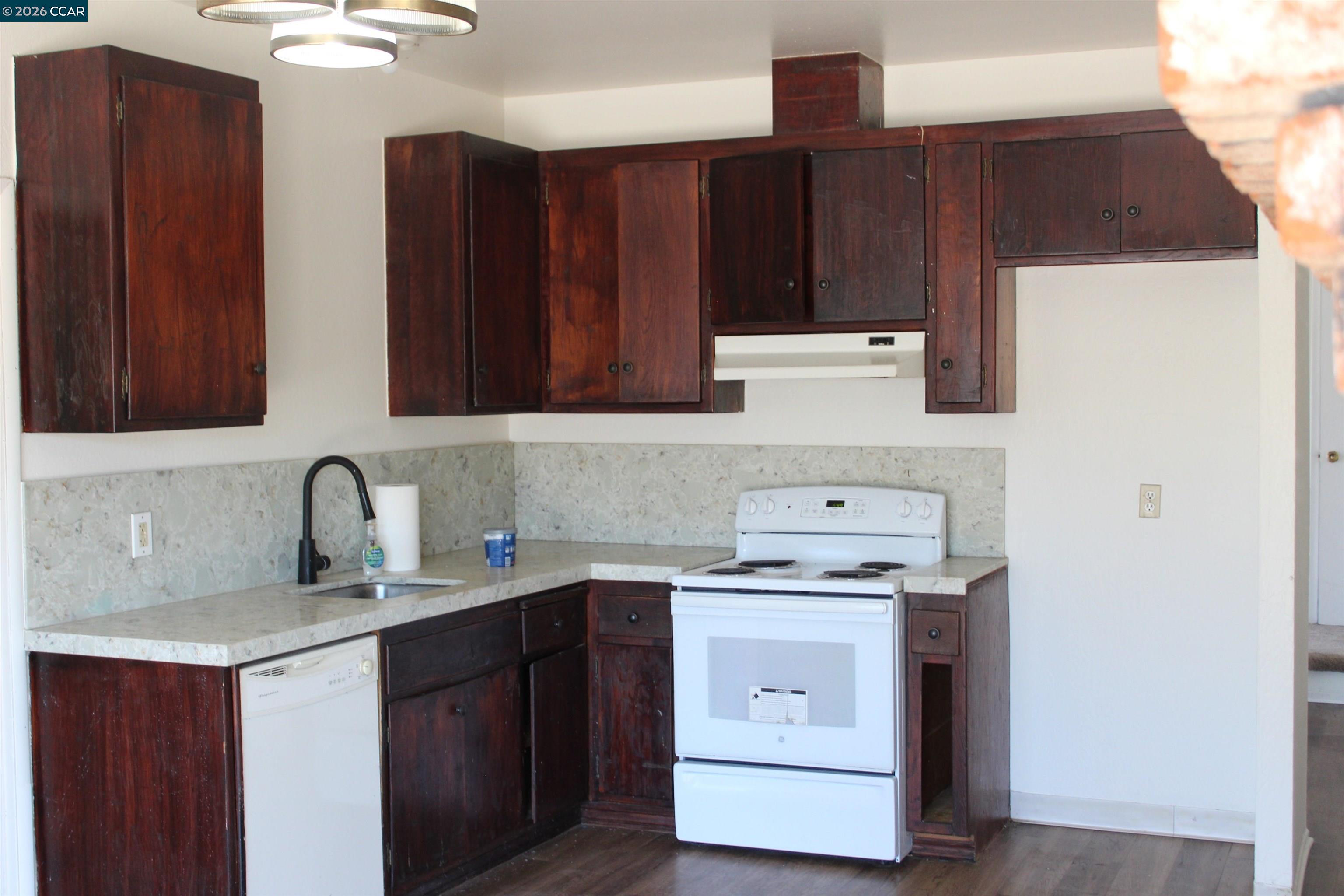 36305 Colbert Place Newark, CA 94560 - Photo 13 of 35