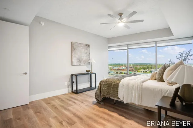 $499,900 | 335 Bridge Street Northwest, Unit 907, Grand Rapids, MI 49504