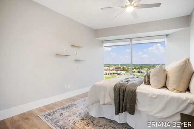 $499,900 | 335 Bridge Street Northwest, Unit 907, Grand Rapids, MI 49504