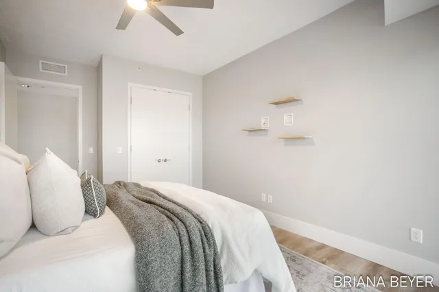 $499,900 | 335 Bridge Street Northwest, Unit 907, Grand Rapids, MI 49504