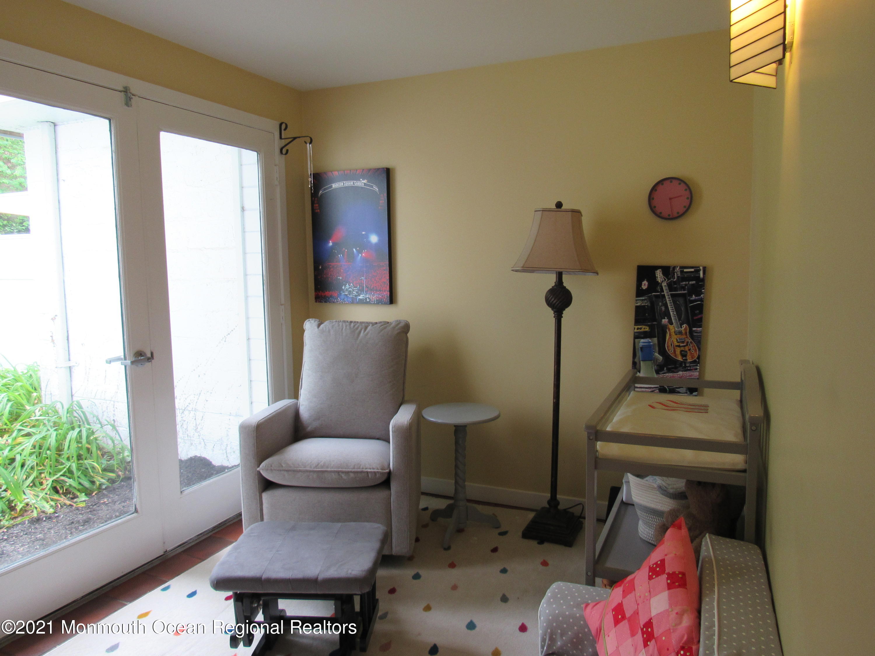 17 Pine Drive Roosevelt, NJ 08555 - Photo 8 of 22 a view of hall way with furniture