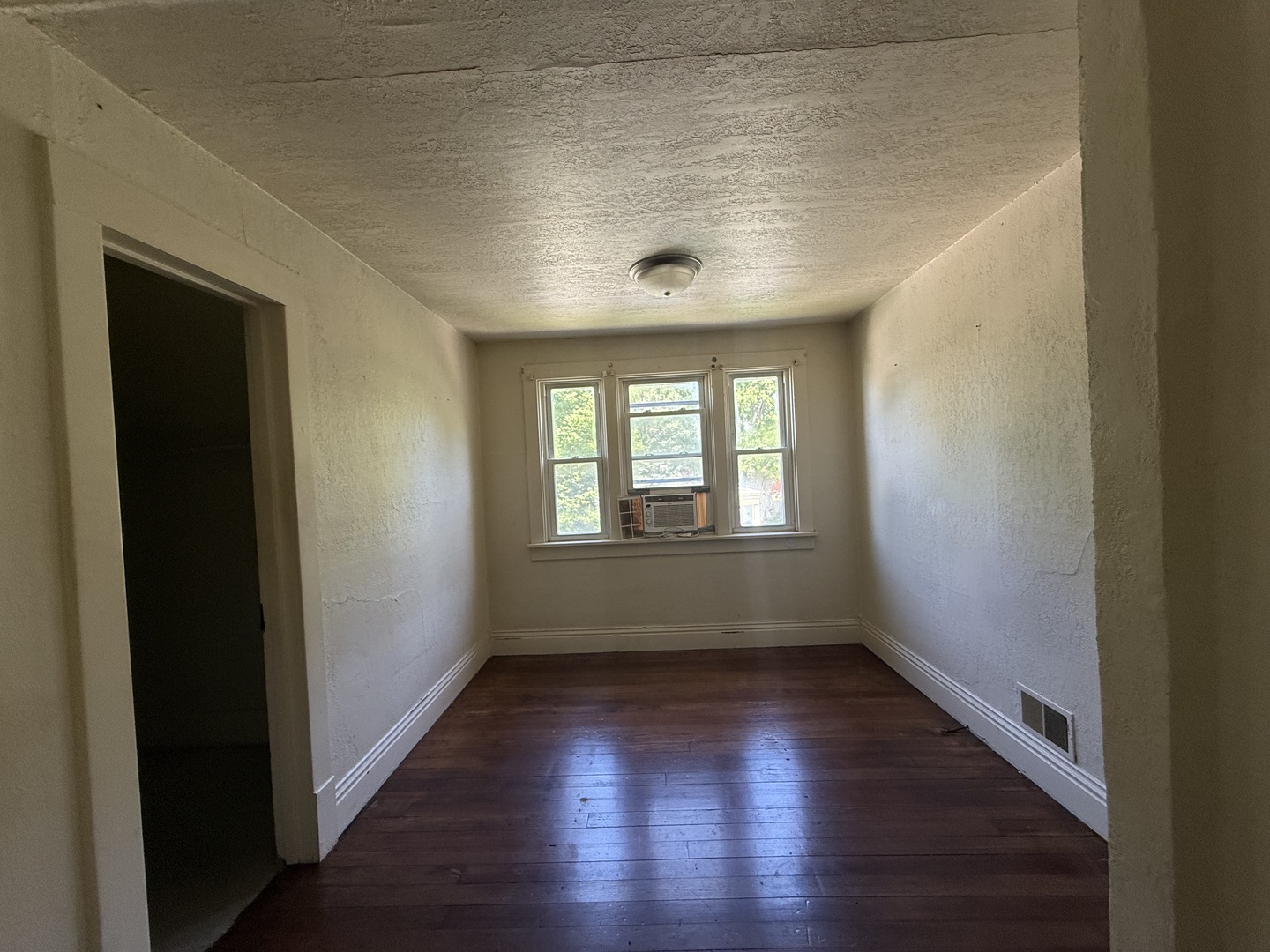 1355 South 7th Avenue Kankakee, IL 60901 - Photo 6 of 10
