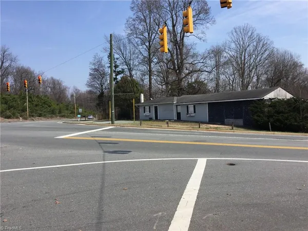$800,000 | 4105 Old Hillsborough Road, Mebane, NC 27302