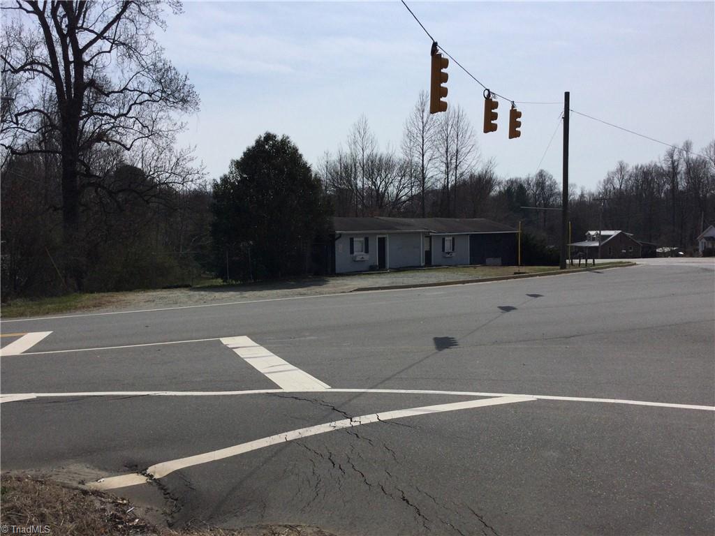 4105 Old Hillsborough Road Mebane, NC 27302 - Photo 5 of 10