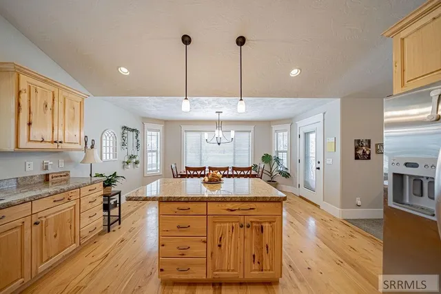 $625,000 | 97 East 600 North, Blackfoot, ID 83221