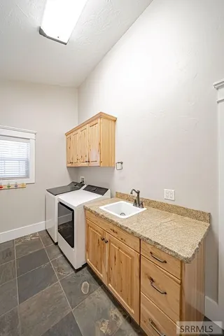 $625,000 | 97 East 600 North, Blackfoot, ID 83221