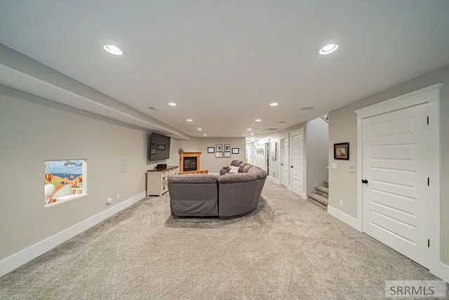 $625,000 | 97 East 600 North, Blackfoot, ID 83221