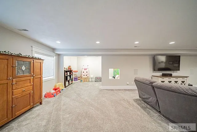 $625,000 | 97 East 600 North, Blackfoot, ID 83221