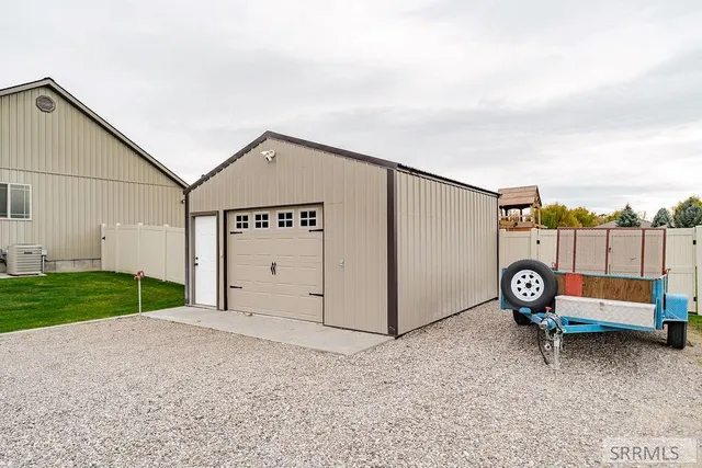 $625,000 | 97 East 600 North, Blackfoot, ID 83221