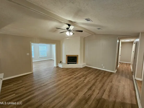 $229,900 | 102 Magnolia Circle, Vicksburg, MS 39180