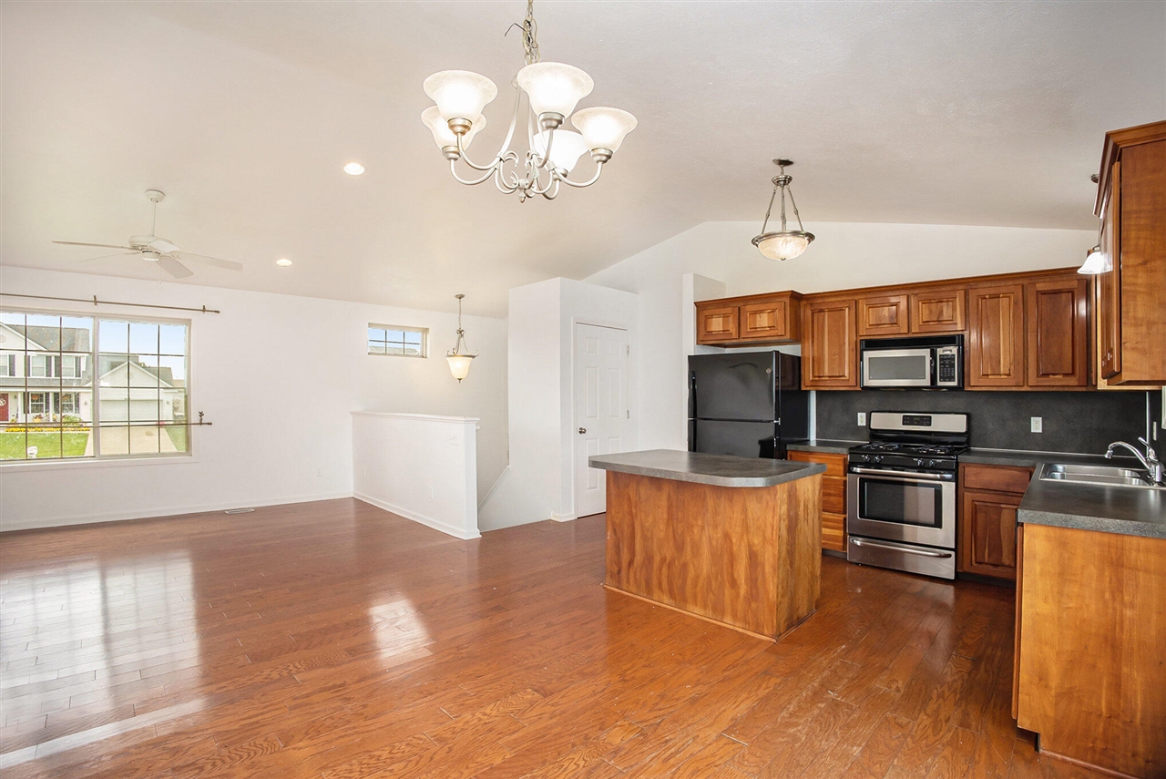6474 Prairie Caledonia, MI 49316 - Photo 11 of 28