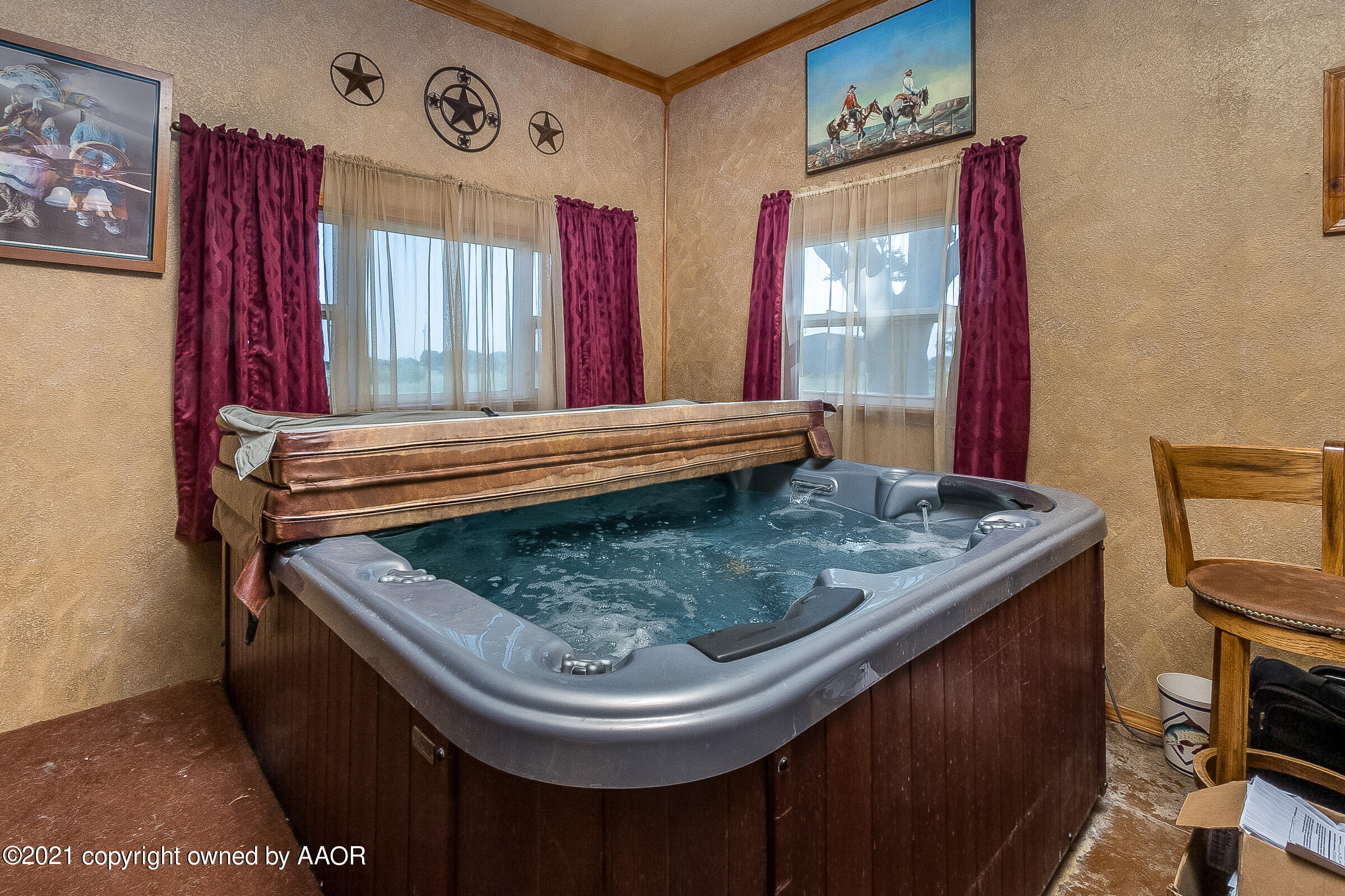 6951 West Cemetery Road Canyon, TX 79015 - Photo 14 of 39 014_Jacuzzi