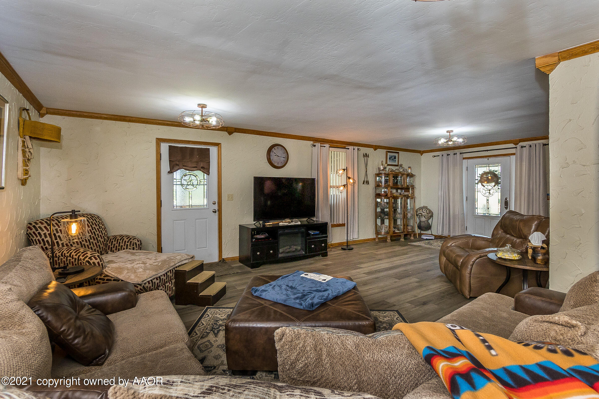 6951 West Cemetery Road Canyon, TX 79015 - Photo 10 of 39 010_Living Room 2