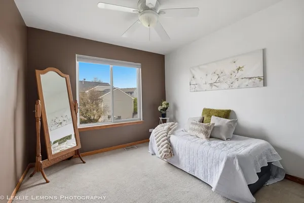 $525,000 | 2110 Summerlin Drive, Aurora, IL 60503