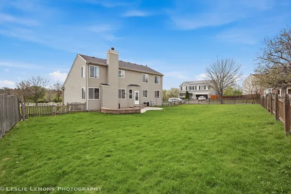 $525,000 | 2110 Summerlin Drive, Aurora, IL 60503