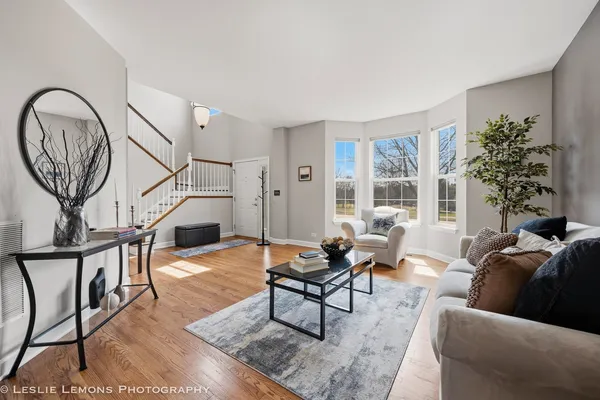 $525,000 | 2110 Summerlin Drive, Aurora, IL 60503